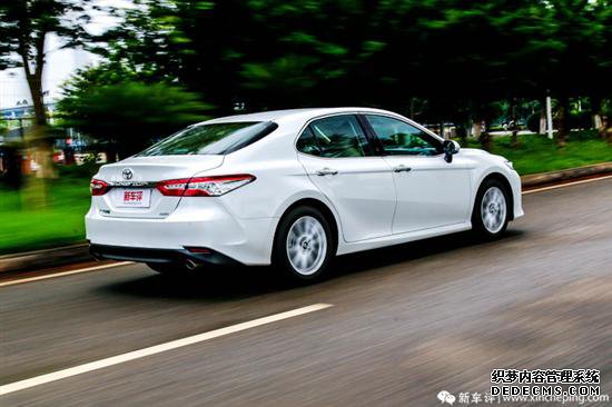 ������2.0L���Է�ʢ����1.76�����ų����е�ʵ������