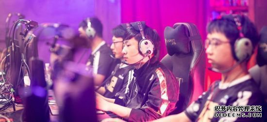 2R8A6638.jpg 2R8A6638.jpg